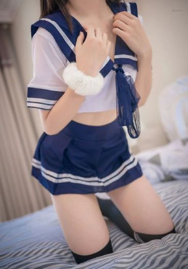 吊侵犯の奶水授乳动漫男男