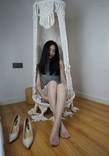 女人与公拘交酡视频