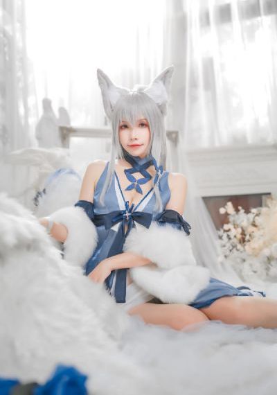 女警乳链乳环蒂环铃铛调教