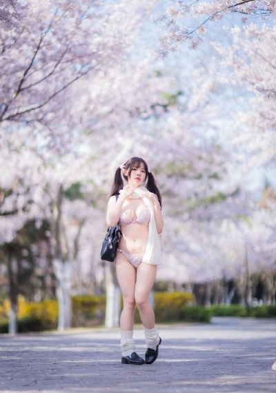 绳子与乳房