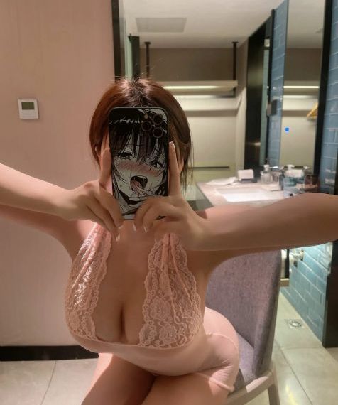 啊～嗯去浴室里h嗯男男视频