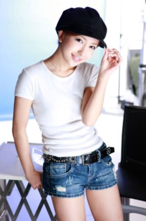 外宿朋友的女人
