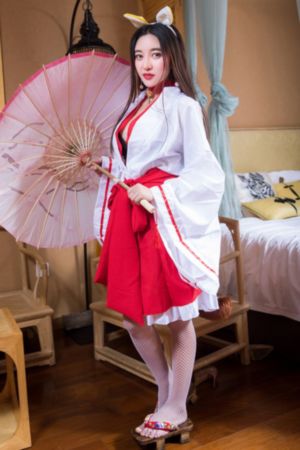 扒开老师双腿猛进入