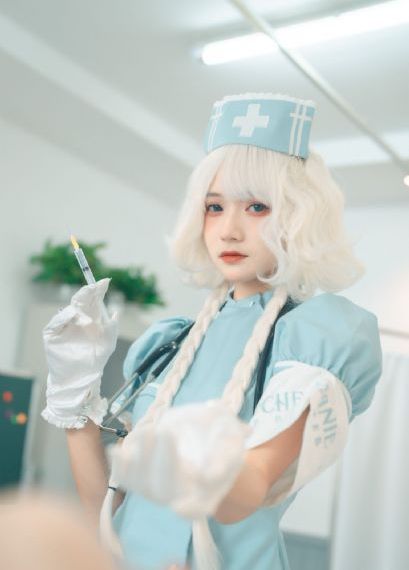 天天摸夜夜添狠狠添婷婷