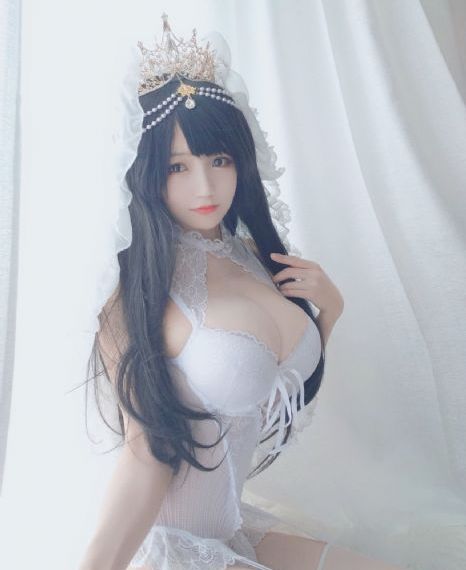 老头猛挺进小莹的体内在线观看