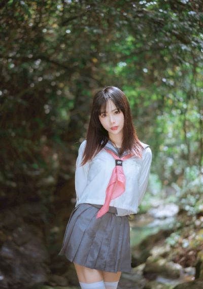 用力抵着尿进去了h