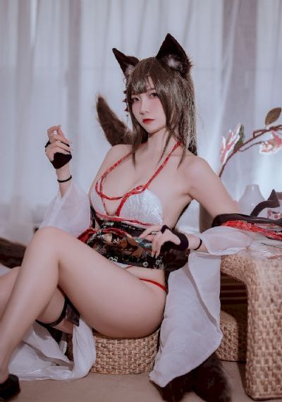 迷人的保姆免费看