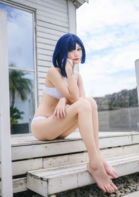 隔壁的女人